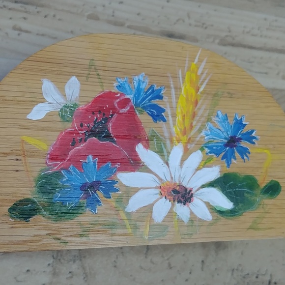 Vintage Wood Floral Handmade Hand Painted Napkin Holder Signed - Picture 5 of 6